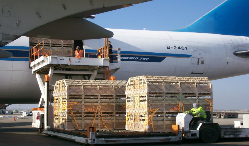 八宿到加拿大空运公司